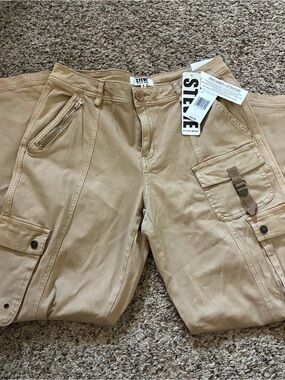 Steve Madden Stevie cargo skater